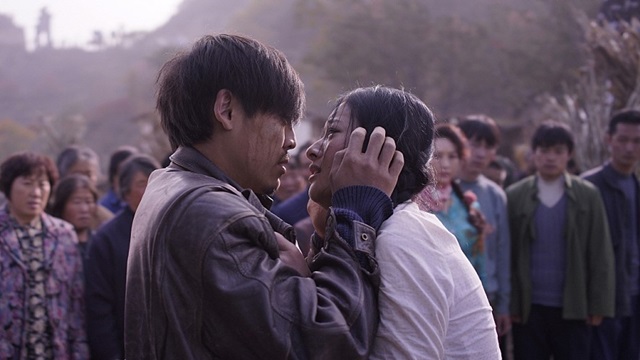 제20회 부산국제영화제의 폐막작 산이울다. 8일 부산 영화의전당에서 산이울다의 공식 시사회가 열렸다. /산이울다스틸