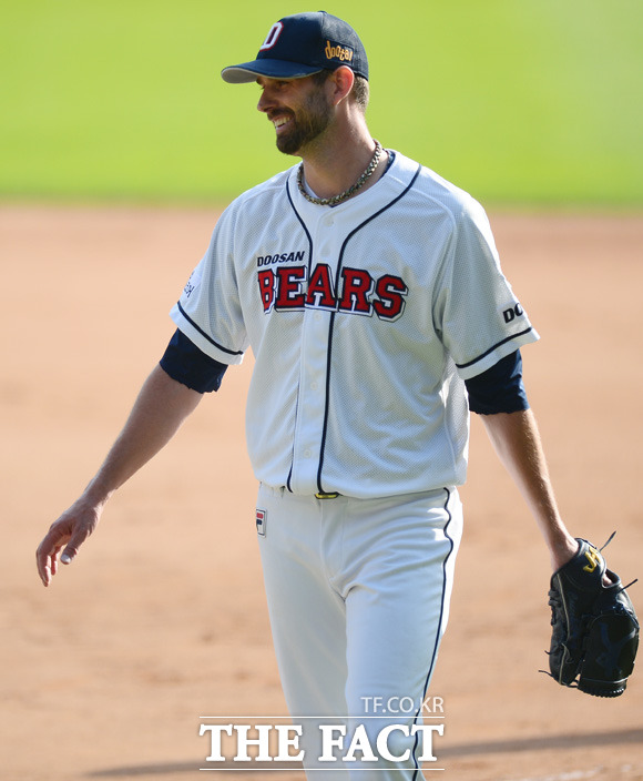 선발 맞대결! 니퍼트와 양훈이 10일 열리는 준플레이오프 1차전 선발로 나서 맞대결을 펼친다. / 최용민 기자
