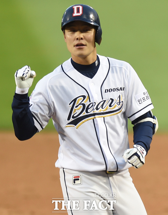 두산 선취점! 두산은 11일 잠실구장에서 열리고 있는 2015 타이어뱅크 KBO 리그 준플레이오프 2차전 넥센 히어로즈와 홈 경기에서 1회를 마친 현재 1-0으로 리드하고 있다. / 잠실구장 = 최용민 기자