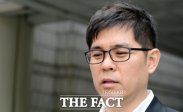 상습도박 논란으로 물의를 빚고 모든 방송에서 하차했던 방송인 김용만. 방송인 김용만이 소속사를 통해 2년 7개월 만에 방송에 복귀하는 소감을 밝혔다. /더팩트DB