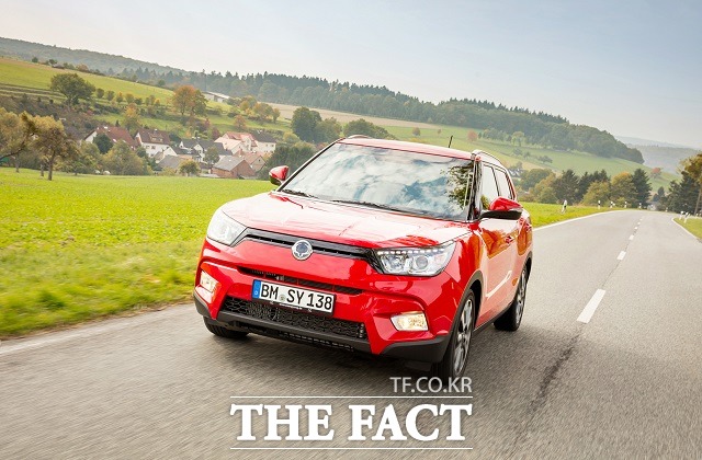 15일 쌍용자동차가 유럽에서 티볼리 디젤 론칭을 위한 미디어 시승행사를 열고 본격적인 현지 판매에 들어간다고 밝혔다. / 쌍용자동차 제공