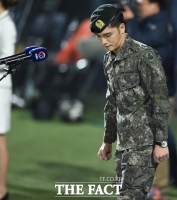 [TF클릭] 애국가 헷갈린 김재중 일병 '대한민국 군인 맞아?'