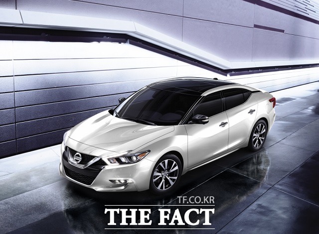 닛산이 알티마, 맥시마, 테이나 등의 모델에 대한 대규모 리콜을 실시한다. 사진은 닛산 최고급 스포츠 세단 맥시마. /한국닛산 제공