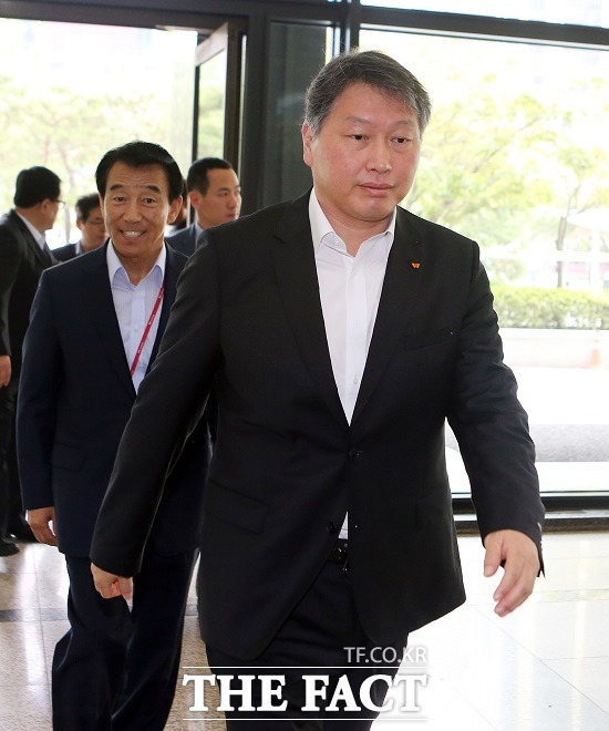 SK그룹은 최태원 회장 등 그룹 주요 CEO들이 28일부터 2박 3일 동안 제주도에서 따로 또 같이 3.0을 통한 새로운 도약을 주제로 내년도 성장방안에 대해 집중적으로 논의할 예정이라고 27일 밝혔다. / SK그룹 제공