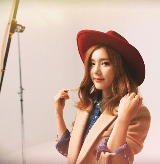 길은혜가 근황을 공개했다. 길은혜는 광고 촬영 현장에서 인형같은 외모를 자랑해 눈길을 끌었다. /길은혜 인스타그램