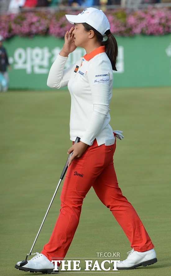 김세영 우승 김세영이 1일 열린 미국여자프로골프(LPGA) 투어 블루베이 LPGA에서 우승했다. 사진은 지난 2013년 10월 20일 열린 하나-외환 챔피언십 3라운드 장면. / 더팩트 DB