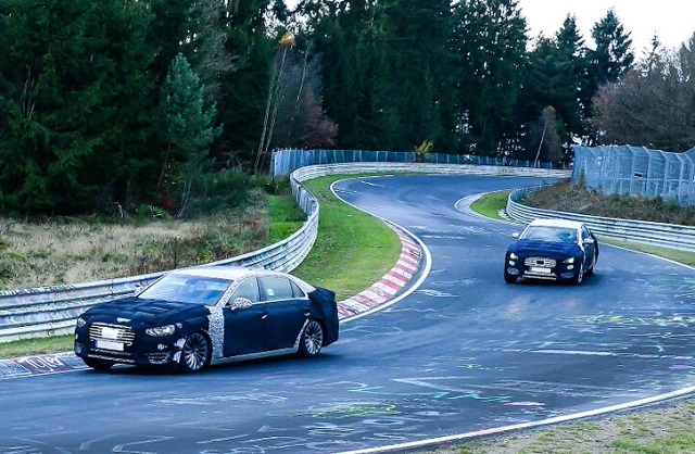 13일(현지시각) 현대자동차는 가림막에 쌓인 EQ900의 주행과정을 담은 사진 등 신차의 마지막 주행 테스트의 과정을 공개하며 자사 최초의 럭셔리 기함의 경쟁력을 간접적으로 드러냈다. / 현대자동차 제공