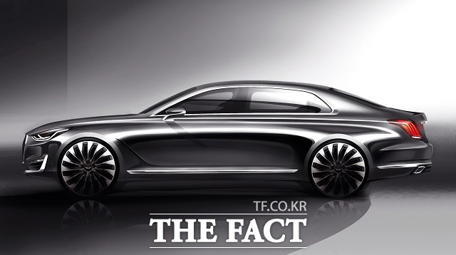 현대자동차의 최초 프리미엄 브랜드 제네시스의 첫 모델인 플래그십 세단 EQ900의 출시가 한 달여 앞으로 다가오면서 새 모델의 가격에 대한 관심 역시 높아지고 있다.  / 현대자동차 제공