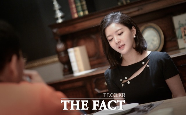 개인 사생활 불필요하게 과장하고 부풀려 법적조치 도도맘 김미나 씨는 비밀침해와 정보통신망 위반 등의 혐의로 최근 연예매체 디스패치를 서울 중앙지검에 형사고소했다. /이효균 기자