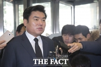 [TF포토] 원유철 원내대표 “YS, 민주화 큰 업적 이룬 정치사 큰 별”