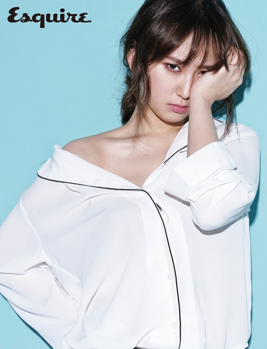 성보라 아닌 류혜영. 배우 류혜영이 tvN 응답하라 1988 속 분위기와 전혀 다른 이미지를 담은 화보를 공개했다. /에스콰이어 제공