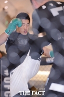 [TF클릭] 'UFC' 김동현, 화려한 발차기에 '시선 강탈'