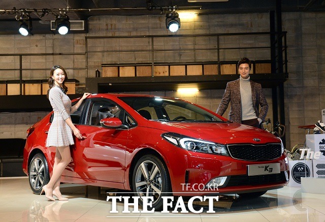 기아자동차가 자사 준중형 세단 K3의 부분변경 모델 더 뉴 K3를 출시했다. / 기아자동차 제공