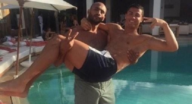 호날두 게이설? 프랑스 언론인 다니엘 리올로가 5일 호날두 게이설을 주장했다. / 바다 하리 인스타그램 캡처