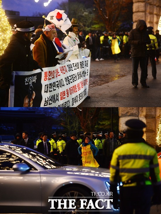 그랜드하얏트호텔 정문 앞은 일왕 생일 파티을 반대하는 시위대로 시끌벅적했다. /남윤호 기자