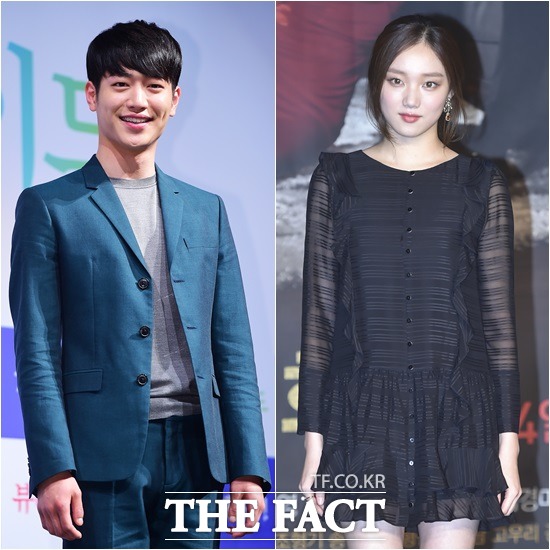 서강준 이성경 택시 출연. 배우 서강준(왼쪽)과 이성경이 tvN 현장토크쇼 택시에 동반 출연한다. /더팩트DB