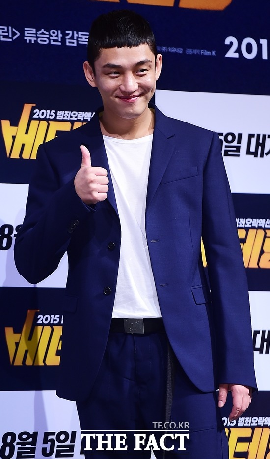 2015년을 빛낸 영화배우 1위에 오른 유아인. 유아인을 올해 베테랑과 사도로 평단과 대중의 찬사를 받았다. /배정한 기자