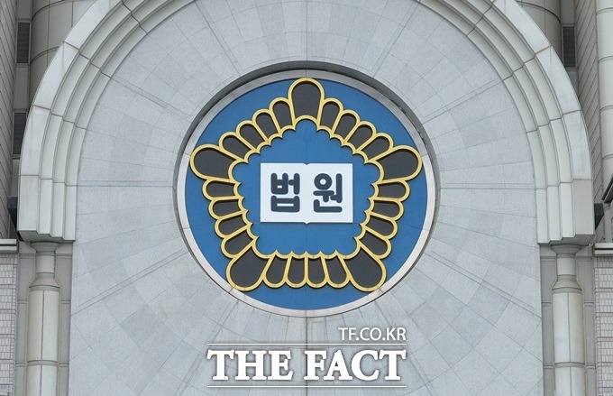 대구지법 제11형사부(손봉기 부장판사)는 15일 상주 농약 사이다 사건의 피고인 박 모 할머니가 1심 무기징역 선고에 불복해 항소장을 제출했다고 밝혔다. /더팩트DB