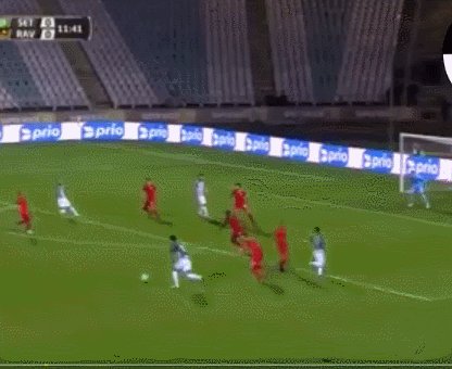 미친 왼발! 석현준이 전반 12분 강력한 왼발 중거리 슈팅으로 시즌 10호골을 터뜨리고 있다. / 유튜브 영상 캡처