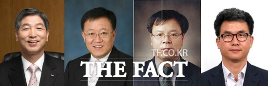 SK그룹은 16일 신규 선임 82명을 포함해 모두 137명에 대한 승진인사를 단행했다. 사진은 정철길 부회장, 김영태 부회장, 이완재 SKC 사장, 김형건 SK종합화학 사장(왼쪽부터)이다. / SK제공