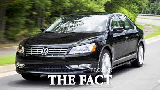 폭스바겐, BMW, 롤스로이스 등 수입차 3만여 대에서 제작결함이 발견돼 수입사의 자발적 리콜 및 무상수리 서비스가 실시된다. 사진은 폭스바겐 파사트. /폭스바겐 제공