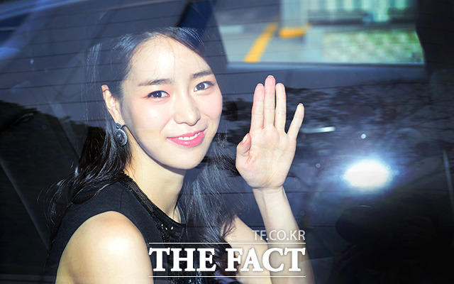 임지연, 노출 관련 소신 밝혀 임지연이 영화 인간중독에서 배우 송승헌과 농도짙은 베드신을 보여줘 새삼 주목받고 있다. / 더팩트DB