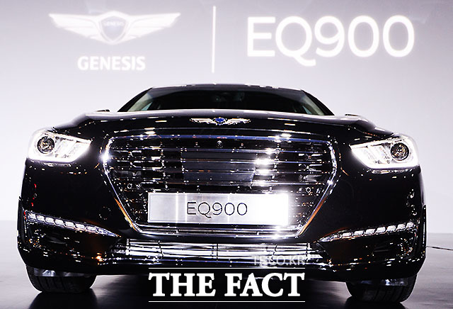 지난해 국내 출시한 제네시스 EQ900. 올해 G90이라는 이름으로 글로벌 시장에 진출한다.