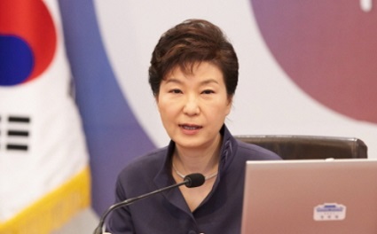  '北 수소폭탄' 박 대통령, “안정에 ‘정면 도전’…대가 치르게 할 것”