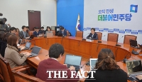[TF포토] 더민주 이목희, '현안 관련 기자간담회'