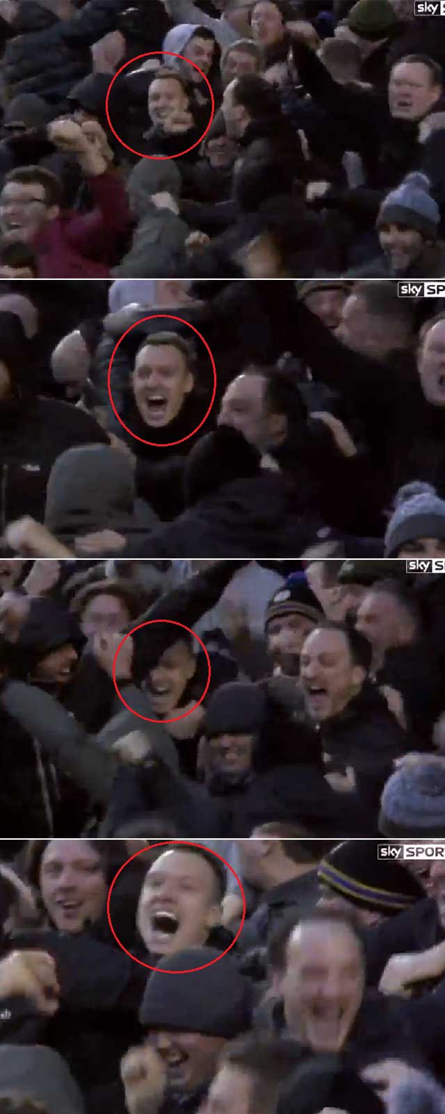 정말 좋네 필 존스가 17일 열린 리버풀전에서 후반 33분 웨인 루니의 결승골이 터지자 관중석에서 팬과 함께 기뻐하고 있다. / 유튜브 영상 캡처