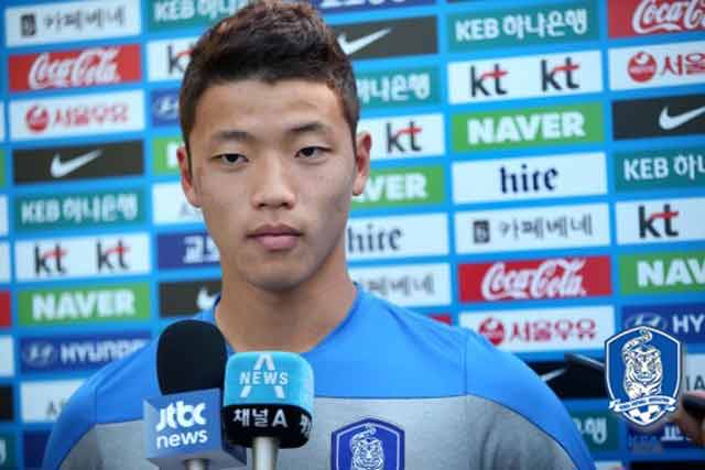 황희찬 위안부 발언! 일본 데일리스포츠가 27일 황희찬의 위안부 발언에 또다시 파문이 예상된다며 불편한 심기를 드러냈다. / 대한추구협회 제공