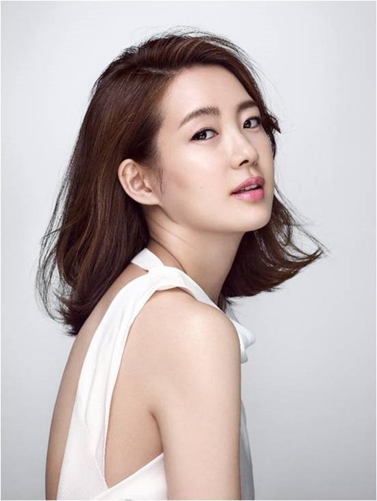 이요원 욱씨남정기 출연. 배우 이요원이 JTBC 욱씨남정기로 단아한 이미지를 벗는다. /매니지먼트 구 제공