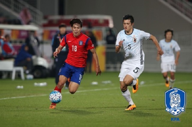 진성욱 추가골! 한국이 30일 압둘라 빈 칼리파 스타디움에서 열리고 있는 2016 AFC U-23 챔피언십 결승전 일본과 경기에서 후바 2분 터진 진성욱의 추가골로 2-0으로 앞서고 있다. / 대한축구협회 제공