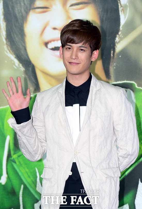 오는 7일 의무경찰 만기 전역하는 박기웅. 배우 박기웅이 MBC 새 월화드라마 괴물의 출연을 확정 지었다. / 이새롬 기자