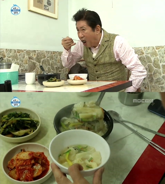 삼청동에 위치한 맛집에서 수제비를 먹는 김용건. 이 곳은 김용건의 단골집이다. /MBC 나 혼자 산다 방송 화면 캡처