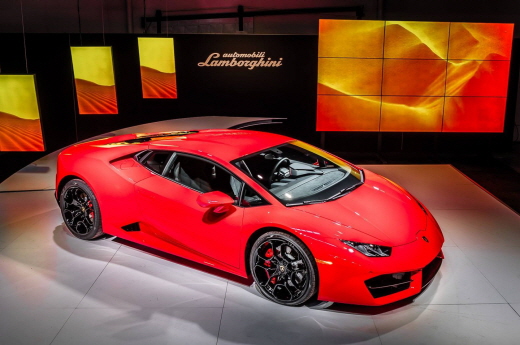 람보르기니 우라칸 RWD가 오는 19일 람보르기니 국내 전시장 오픈과 함께 국내에 첫 출시된다. / 람보르기니 제공