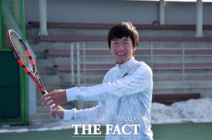 홍성찬 우승! 홍성찬이 15일 안탈리아에서 열린 ITF 터키 퓨처스 6차 대회 남자 단식 결승에서 실바를 세트 스코어 2-0으로 물리치고 정상에 올랐다. / 더팩트 DB