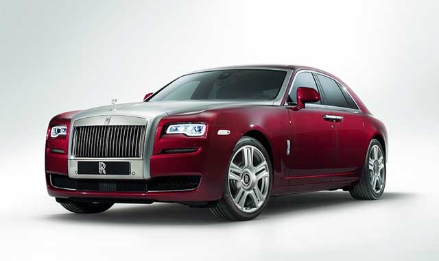 롤스로이스 고스트 시리즈2는 6.6리터 엔진을 탑재하고 최고출력 571마력에 최대토크 79.5kg·m의 발휘하며 복합연비는 6.3km/ℓ다. /롤스로이스 제공