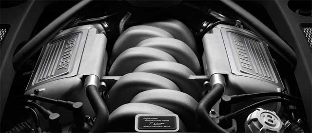 연비가 가장 나쁜 수입 세단 중 벤틀리 뮬산이 1위로 꼽혔다. 사진은 뮬산 6.75 리터 V8엔진의 모습. /벤틀리 제공