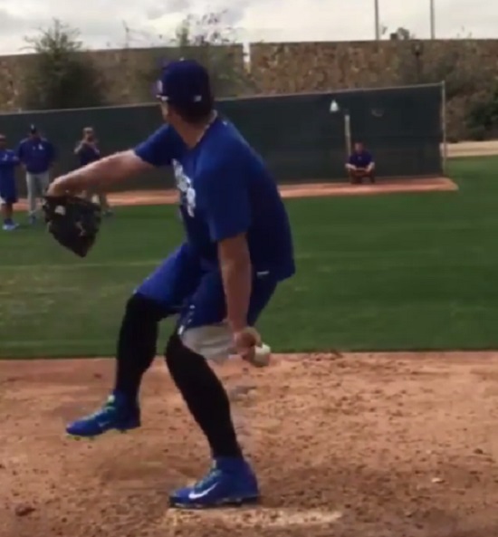 녹슬지 않은 제구력! 류현진이 19일 인스타그램에 불펜 피칭 영상을 공개했다. /류현진 인스타그램 캡처