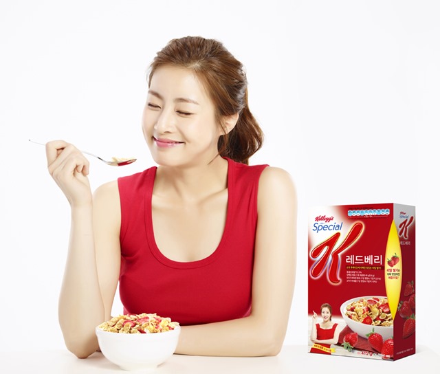 강소라는 이번 연속 모델 발탁에 건강하고 즐거운 다이어트를 전하겠다고 소감을 밝혔다.