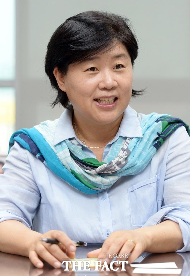 29일 오전 8시 5분 기준으로 서영교 더불어민주당 의원이 25번째 필리버스터 주자로 나서 발언하고 있다./더팩트 DB