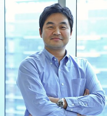 김준영 엔트리브소프트 창업자는 지난해 말 투핸즈게임즈를 설립했다. 이 회사는 첫 번째 모바일게임을 개발하기 위한 기획 단계 중인 것으로 알려졌다. /페이스북 캡처