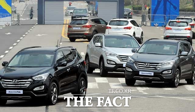 차량 모델과 색상, 옵션 등의 항목이 중고차 시세에 영향을 미치는 것으로 알려졌다.(사진은 기사 내용과 관련없음) /더팩트 DB