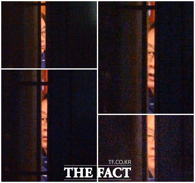 윤 전 대변인과 그의 아내가 마주 앉아 저녁 식사를 하고 있다./김포=이효균 기자