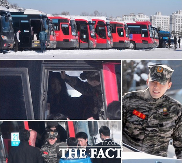 배우 현빈이 아시아 팬들을 위해 특별한 007작전 팬 서비스로 감사의 인사를 했다. 6일 오전 10시께 경기도 화성시 해병대사령부에서 전역식을 치른 현빈은 서울로 돌아오는 길에 오산휴게소에 들러 관광버스 15대에서 기다리던 팬들과 깜짝 만남을 가졌다. /오산= 배정한·문병희 기자