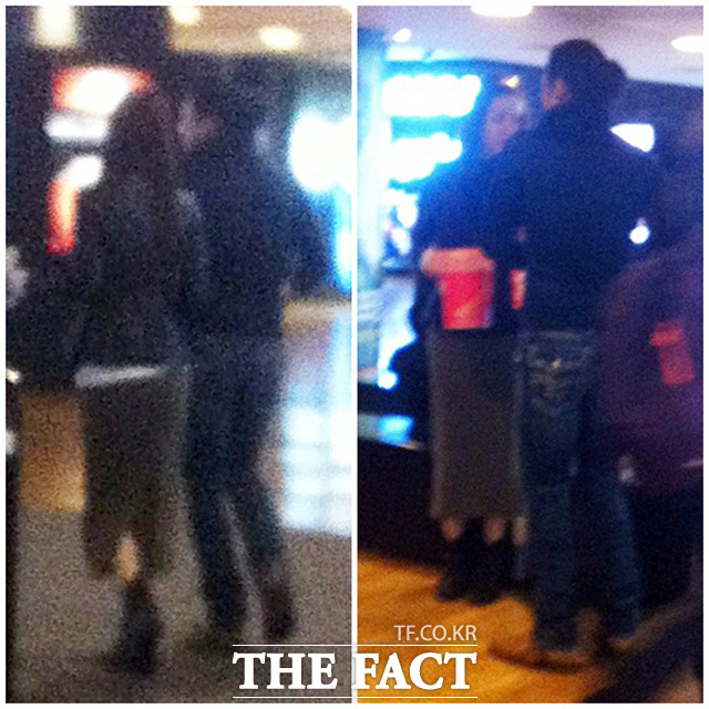 극장 데이트에 나선 두 사람은 팔짱을 끼는 등 여느 연인과 다를 것 없이 다정한 분위기를 연출하고 있다.