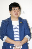  [단독] 정형돈, 내년초 '쌍둥이 아빠' 된다…한유라씨 임신 7주