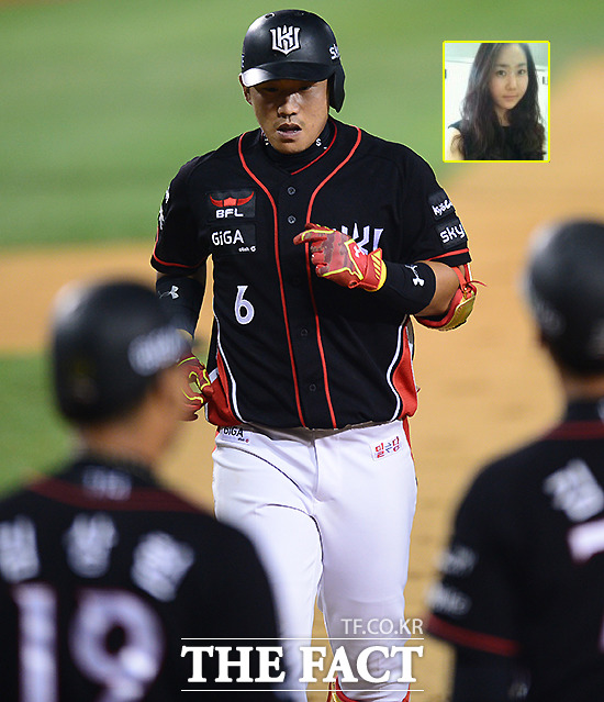 ▲ 군 복무 중인 LG 트윈스 내야수 박경수가 LS전선에서 비서로 일하고 있는 김수진(작은 사진)씨와 오는 3월 결혼을 발표했다.