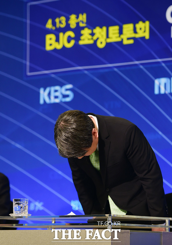 안녕하세요! 국민의당 안철수 입니다!